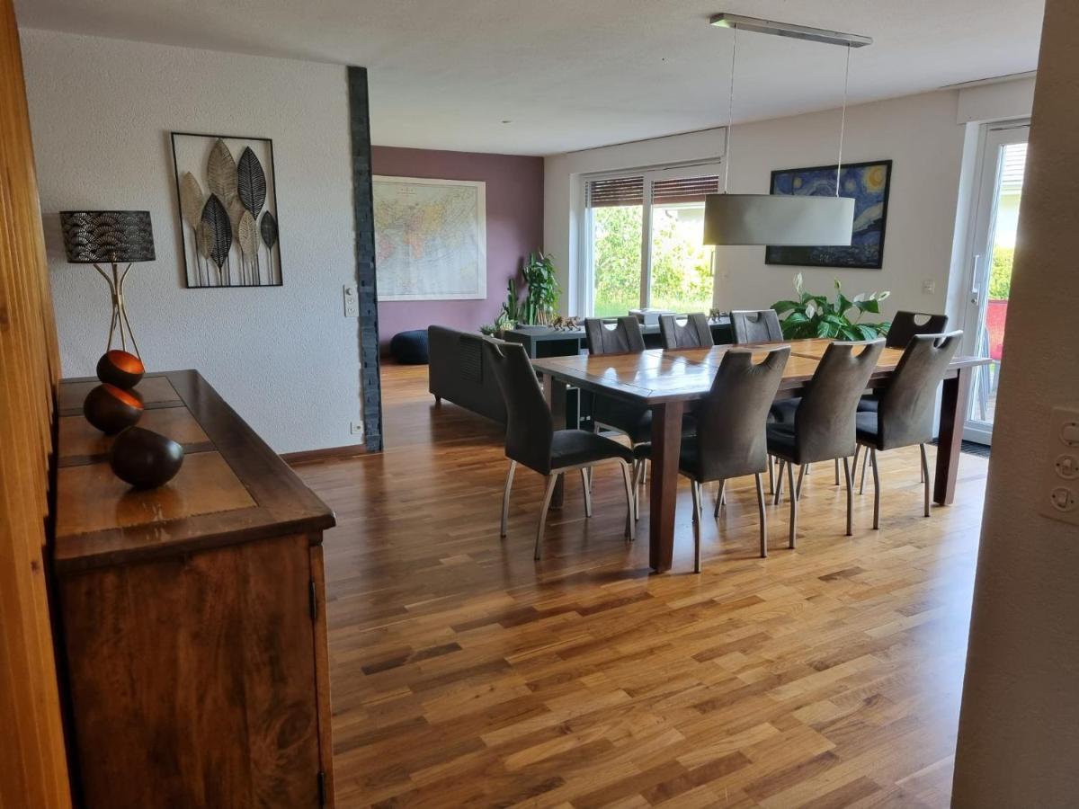 Chambre Lumineuse Dans Une Grande Villa Le Landeron Εξωτερικό φωτογραφία